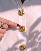 SIGNATURE KNOT